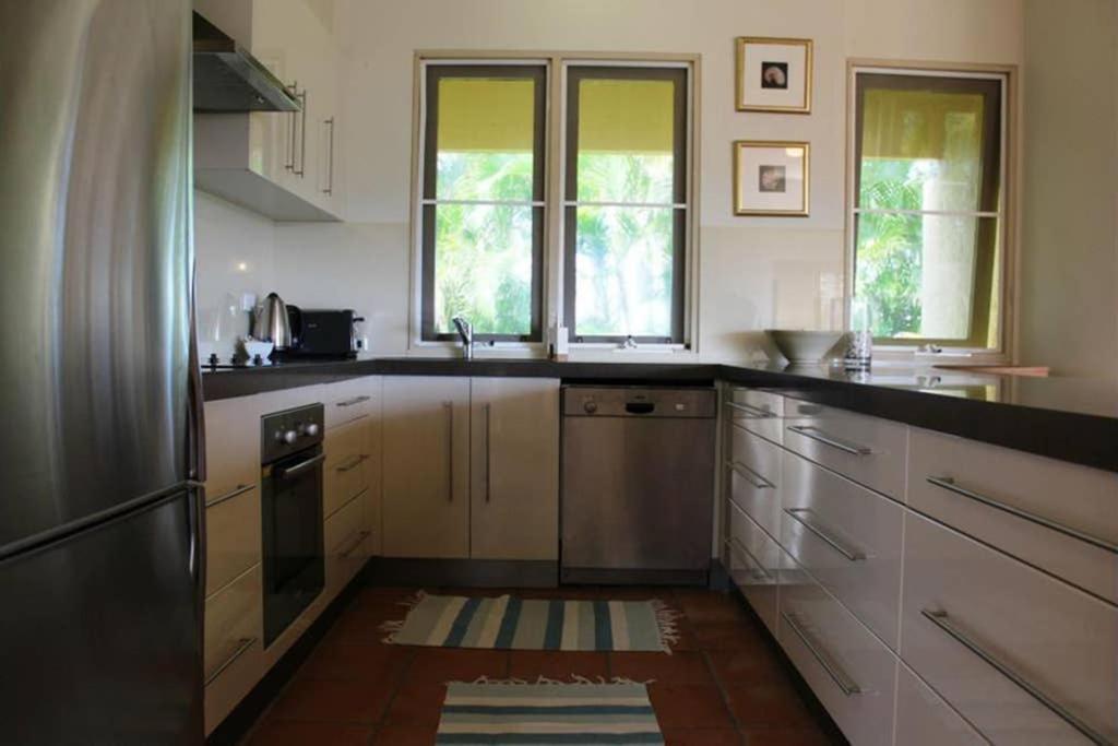 The Hills Apartment พอร์ตดักกลาส ภายนอก รูปภาพ